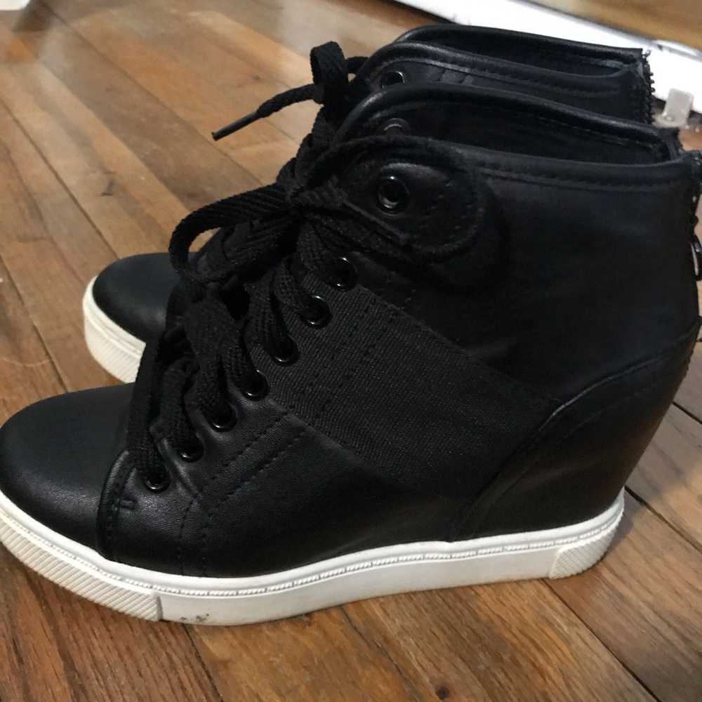 Steve Madden Lussious Sneaker Wedge